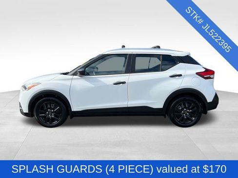 Used 2018 Nissan Kicks S w/ Exterior Package image 4