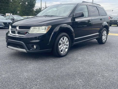 Used 2018 Dodge Journey SXT w/ Connectivity Group FWD image 7