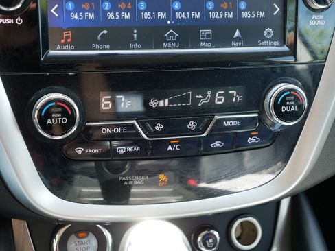 Used 2015 Nissan Murano Platinum w/ Platinum Technology Package AWD/4WD image 23