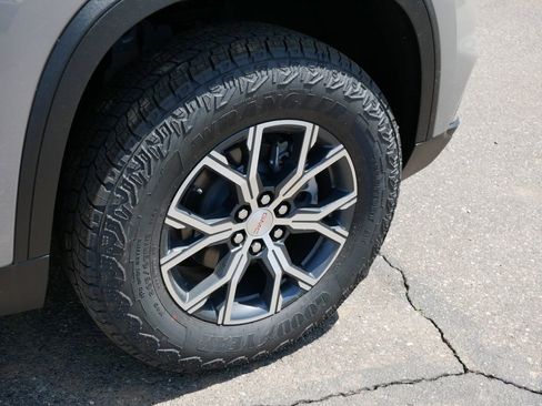 New 2026 GMC Acadia AT4 w/ Luxury Package AWD/4WD image 6