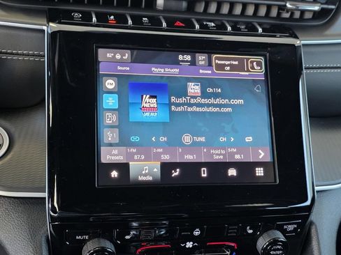 New 2025 Jeep Grand Cherokee Laredo X w/ Luxury Tech Group I RWD image 21