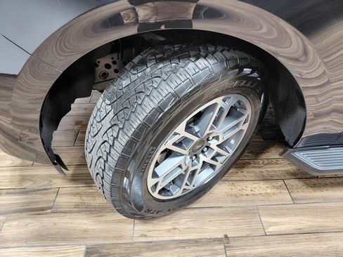 Certified 2025 Ford Expedition Max Active image 21