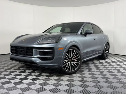 New 2026 Porsche Cayenne GTS AWD/4WD image 1