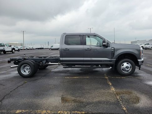 New 2026 Ford F350 Lariat w/ Snow Plow Prep Package AWD/4WD image 3