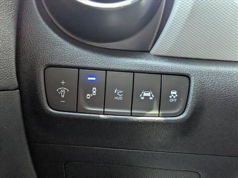Used 2019 Hyundai Kona Ultimate FWD image 26