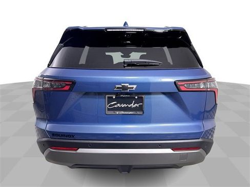 New 2026 Chevrolet Equinox LT w/ Convenience Package II image 7