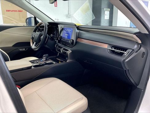 Used 2024 Lexus RX 350 Premium w/ Accessory Package (Z1) AWD/4WD image 13