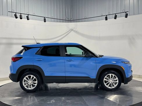 Used 2024 Chevrolet TrailBlazer LS w/ LS Convenience Package AWD/4WD image 10