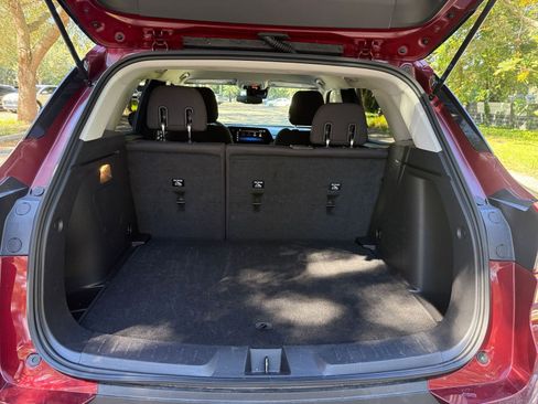 Used 2025 Chevrolet TrailBlazer LT image 24