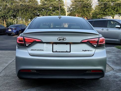 Used 2017 Hyundai Sonata SE FWD image 5