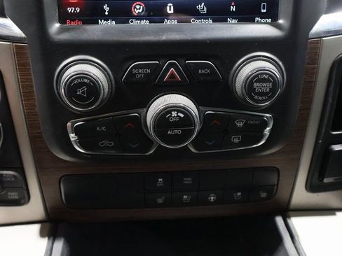 Used 2018 RAM 1500 Laramie w/ Convenience Group image 32