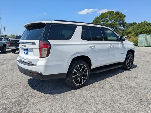 Used 2022 Chevrolet Tahoe RST w/ Luxury Package RWD image 3