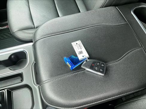 Used 2023 Chevrolet Silverado 1500 LTZ image 31