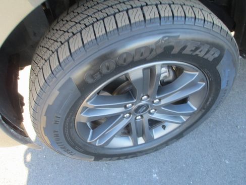 Used 2023 Ford F150 XLT w/ Equipment Group 302A High image 11