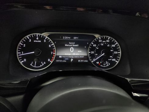 Used 2025 Nissan Pathfinder SV image 11