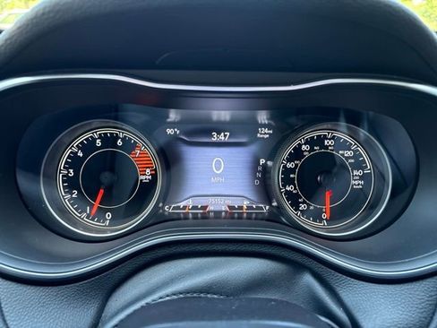 Used 2021 Jeep Cherokee Limited AWD/4WD image 7