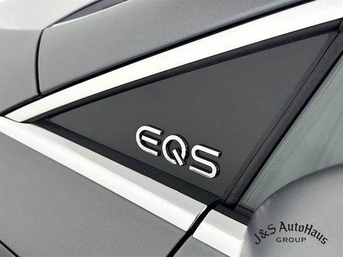 Used 2023 Mercedes-Benz EQS 580 4MATIC Sedan w/ Exclusive Trim Package image 38
