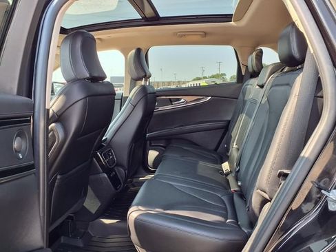 Used 2021 Lincoln Nautilus Reserve AWD/4WD image 14