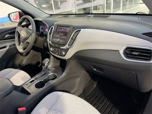 Certified 2022 Chevrolet Equinox LS w/ LS Convenience Package image 27