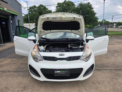 Used 2013 Kia Rio EX image 40