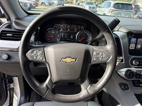 Used 2020 Chevrolet Suburban LT image 28