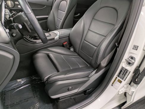 Used 2021 Mercedes-Benz GLC 300 4MATIC image 10