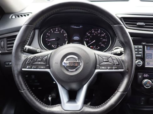 Used 2017 Nissan Rogue SL w/ SL Premium Package FWD image 18