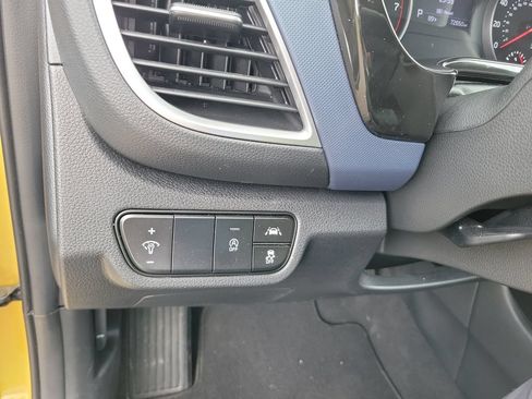 Used 2022 Kia Seltos S FWD image 24