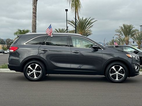 Used 2018 Kia Sorento EX w/ EX Advanced Touring Package FWD image 3
