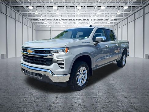Used 2024 Chevrolet Silverado 1500 LT AWD/4WD image 3