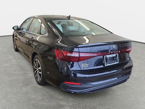 New 2026 Volkswagen Jetta SE image 6