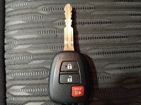 Used 2020 Toyota Tundra SR5 w/ SR5 Upgrade Package image 32