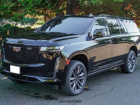 Used 2023 Cadillac Escalade ESV Sport Platinum image 14