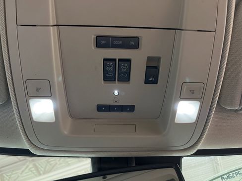 Used 2018 GMC Sierra 2500 Denali w/ Duramax Plus Package image 27