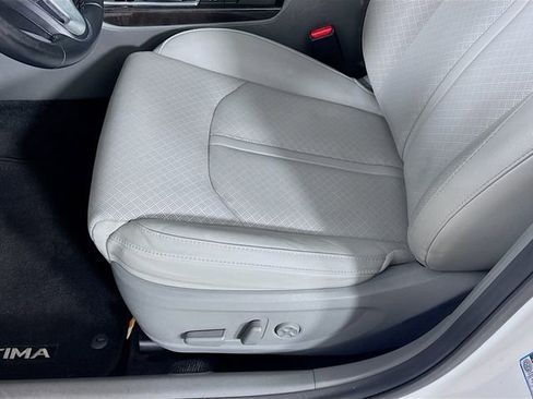 Used 2018 Kia Optima EX w/ Premium Package image 23