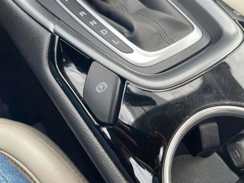 Used 2016 Ford Fusion Titanium image 80