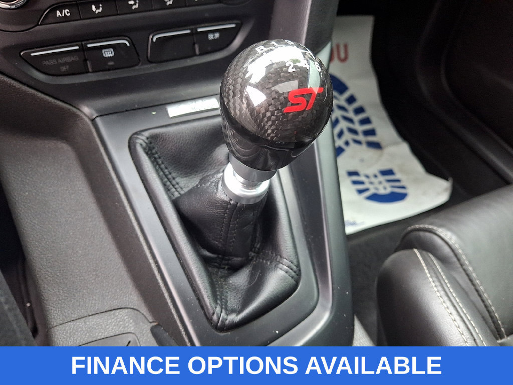 Used 2013 Ford Focus ST FWD image 17