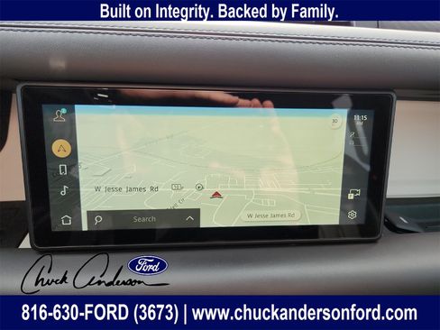 Used 2021 Land Rover Defender 110 X-Dynamic HSE image 16