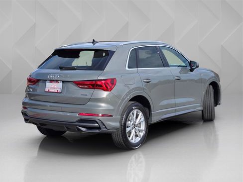 New 2025 Audi Q3 2.0T Premium image 4
