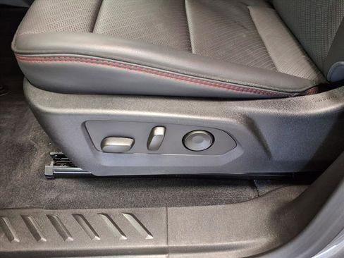 Used 2024 GMC Canyon AT4X image 21