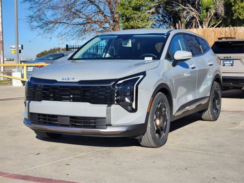 New 2026 Kia Sportage EX image 2
