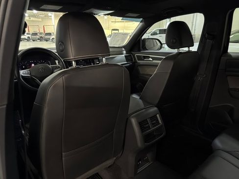 Certified 2023 Volkswagen Atlas Cross Sport SEL R-Line AWD/4WD image 20