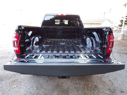 Used 2024 RAM 2500 Big Horn w/ Snow Chief Group image 7