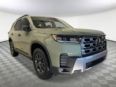 New 2026 Honda Pilot TrailSport image 9