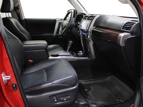 Used 2022 Toyota 4Runner Limited image 21