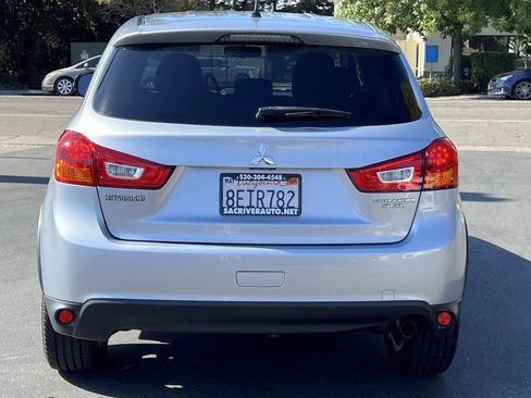 Used 2016 Mitsubishi Outlander Sport ES image 5