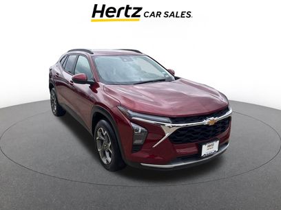 Used 2025 Chevrolet Trax LT