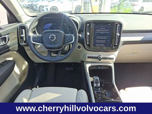 New 2025 Volvo XC40 B5 Ultra w/ Protection Package Premier image 12