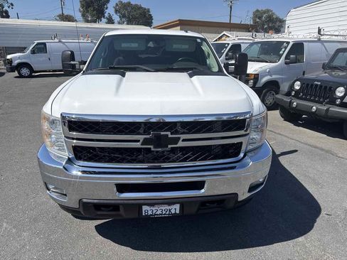 Used 2013 Chevrolet Silverado 2500 LT w/ Interior Plus Package AWD/4WD image 2