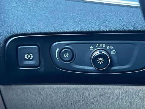 Used 2018 Buick Enclave Premium w/ Trailering Package image 23